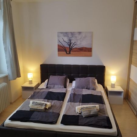 Amazing Flat In Old Town With Large Balcony Bratislava Exterior foto
