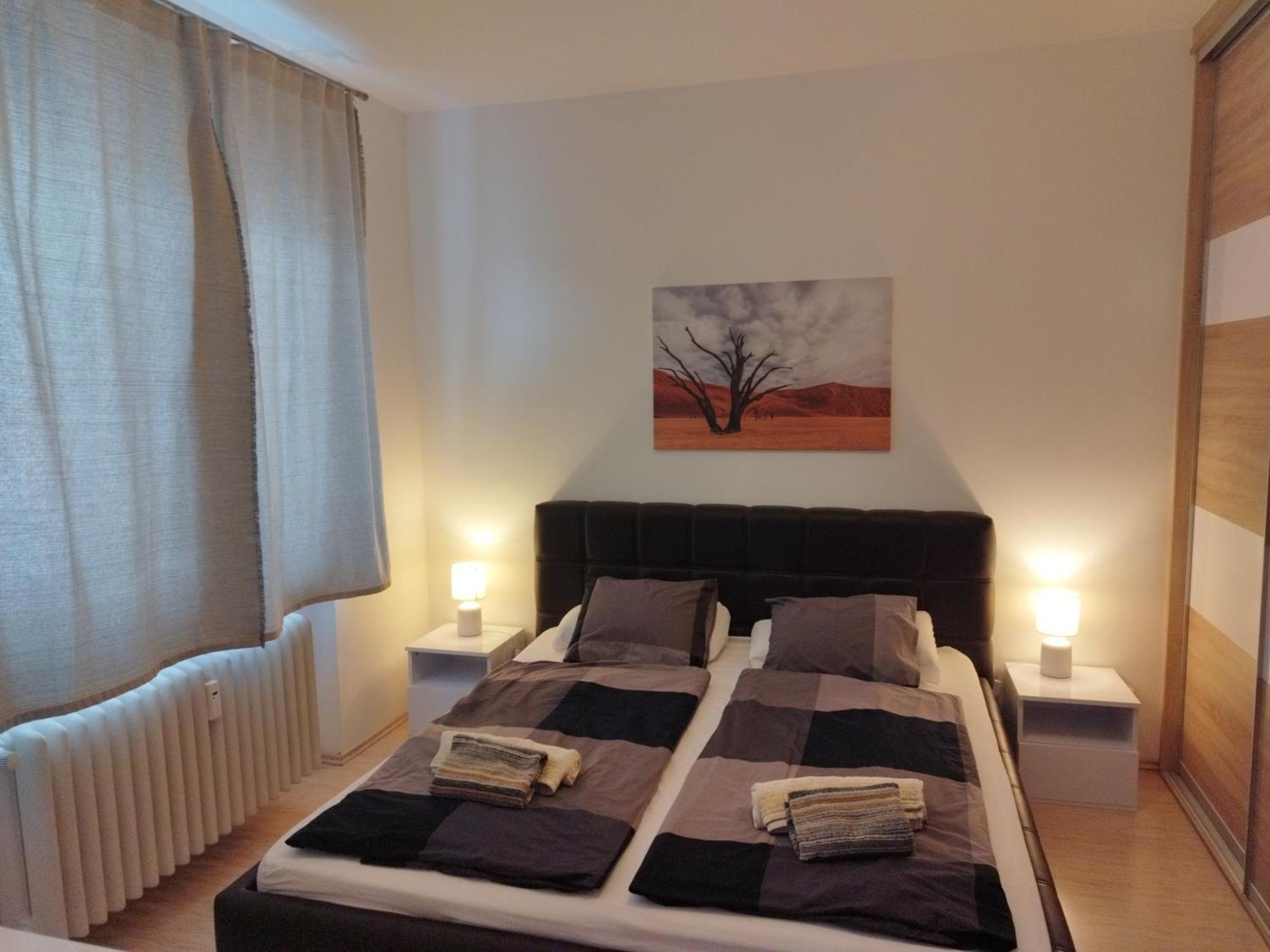 Amazing Flat In Old Town With Large Balcony Bratislava Exterior foto
